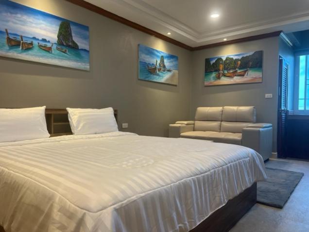 Andaman Sea Apartments Near Patong Beach - 28 Sqm With Kitchen, Private Bathroom, Seating Area, 65" Smart Tv With Free Wifi Екстериор снимка